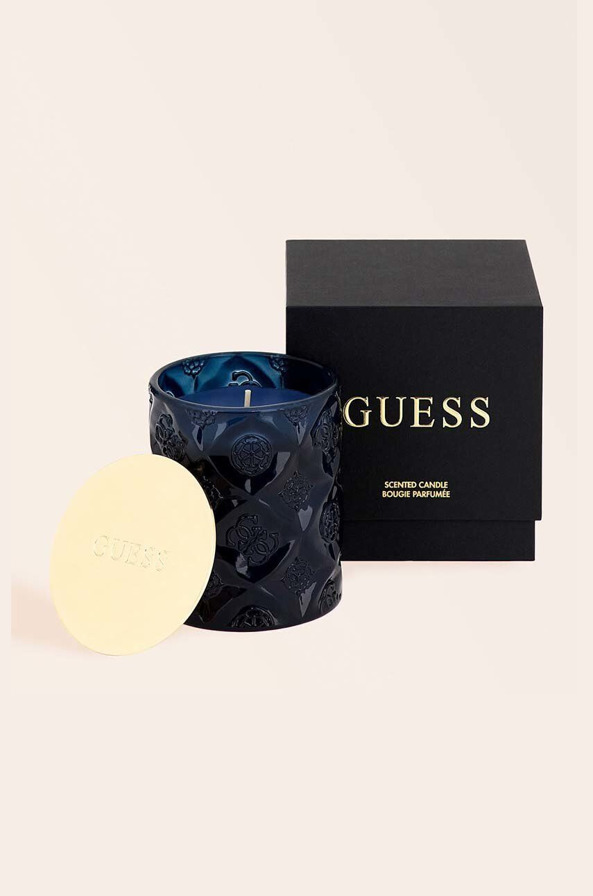 Guess Ароматизирана свещ Peony Diamond Cut - Pepit.bg