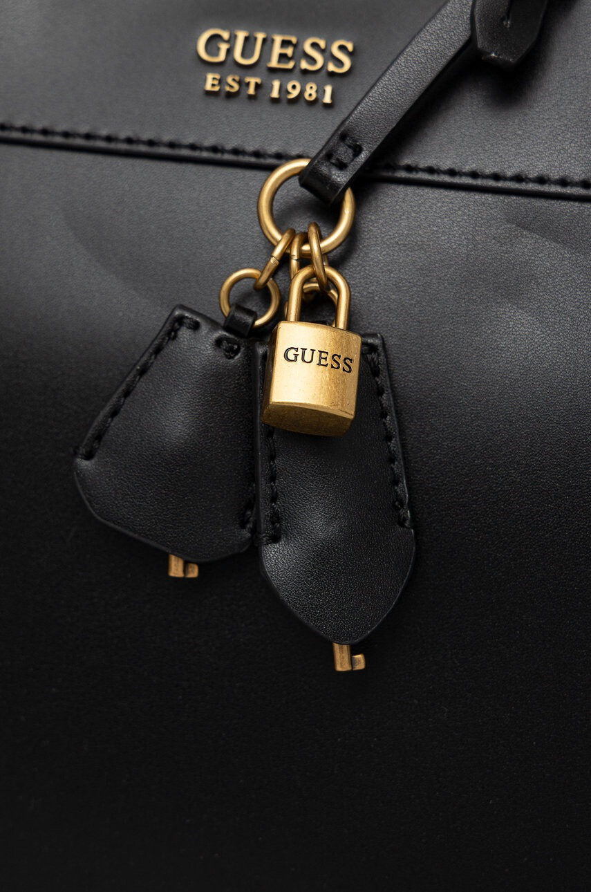 Guess Чанта в черно - Pepit.bg