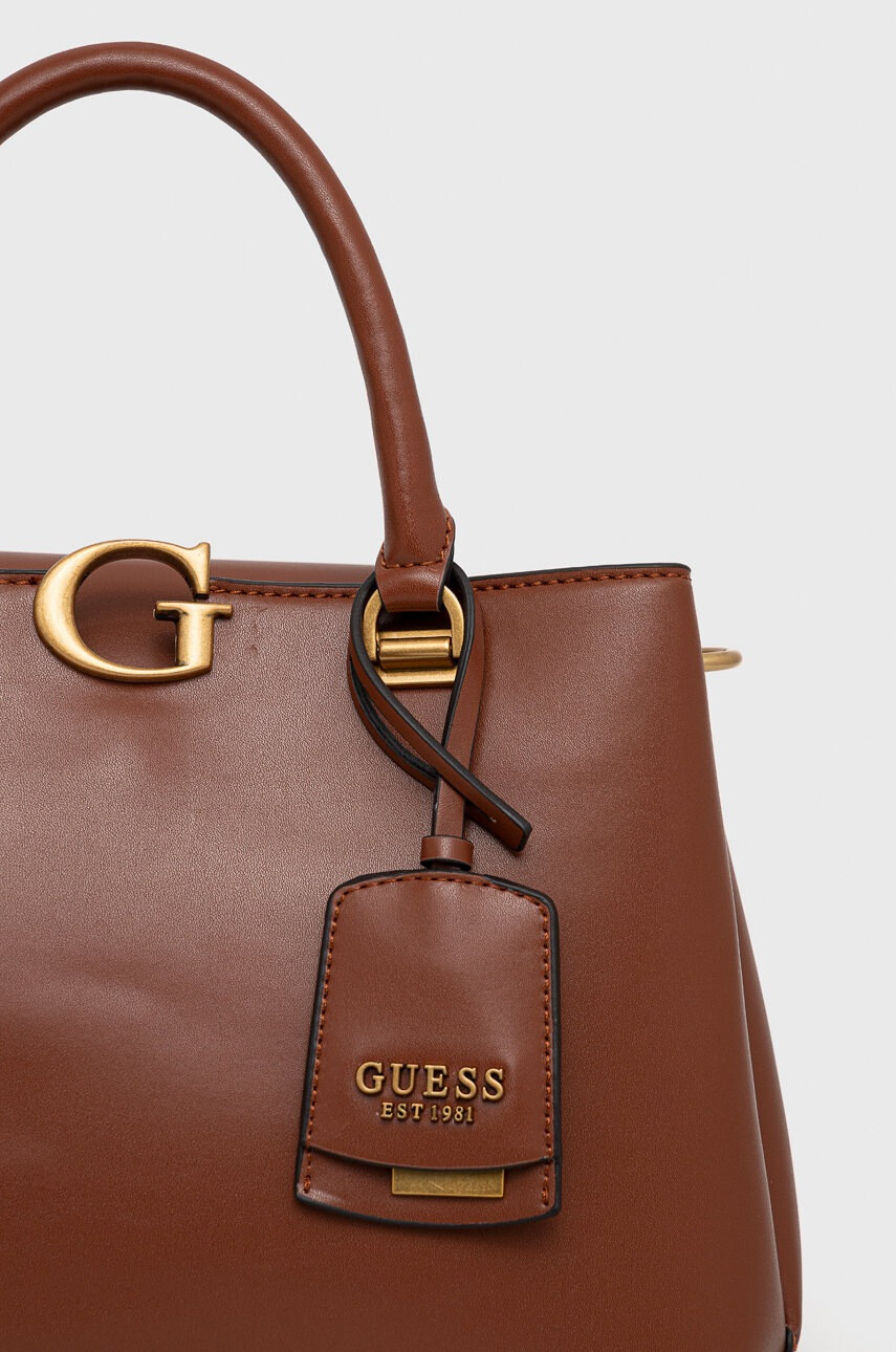 Guess Чанта в кафяво - Pepit.bg