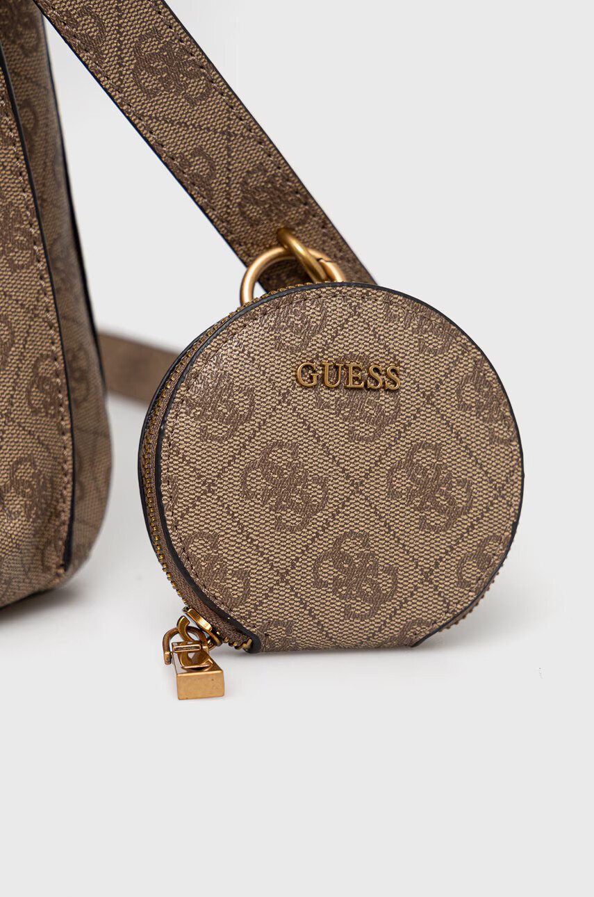 Guess Чанта в кафяво - Pepit.bg
