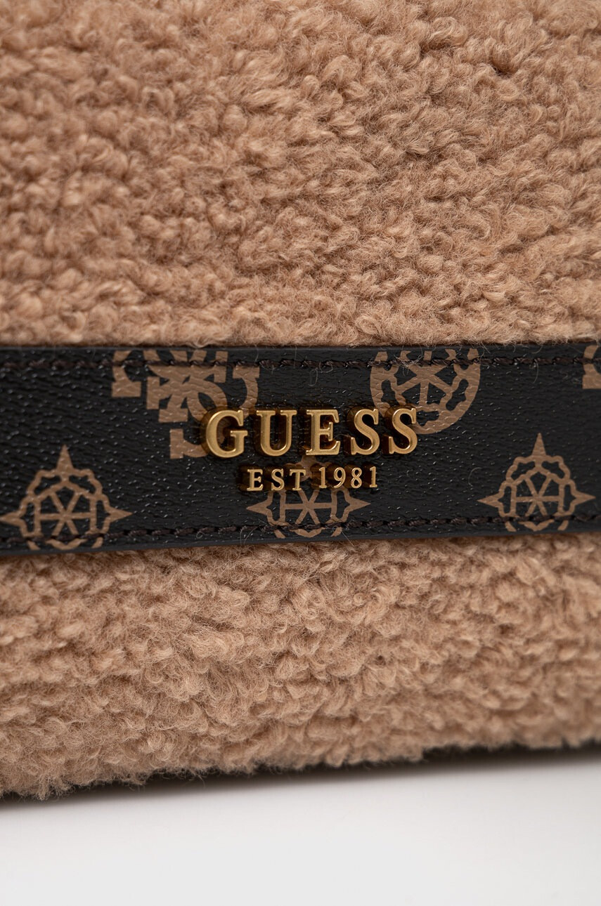 Guess Чанта в черно - Pepit.bg