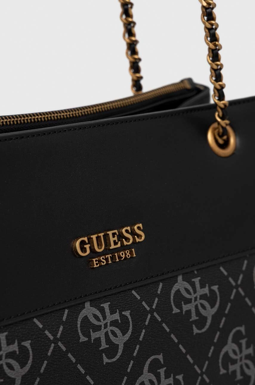 Guess Чанта в черно - Pepit.bg