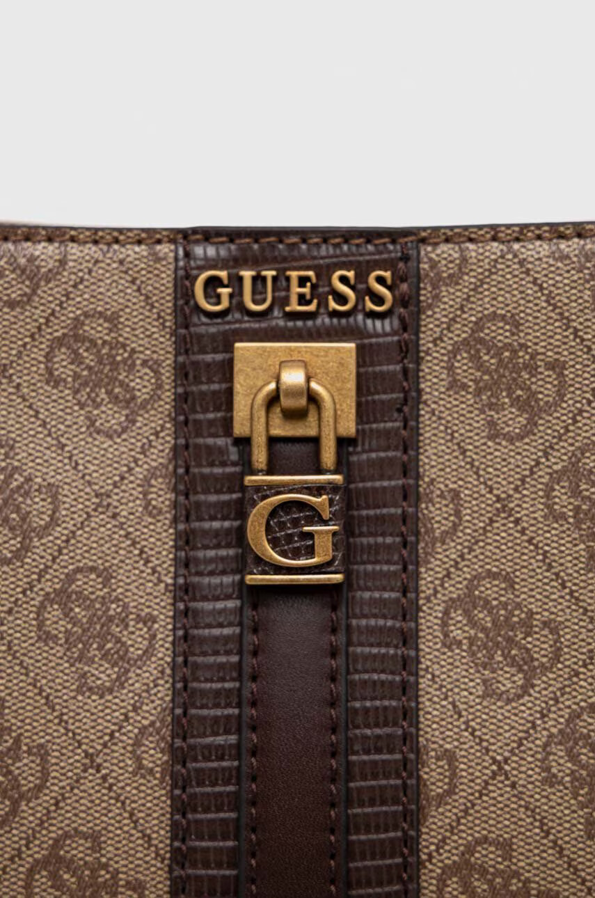 Guess Чанта в кафяво - Pepit.bg