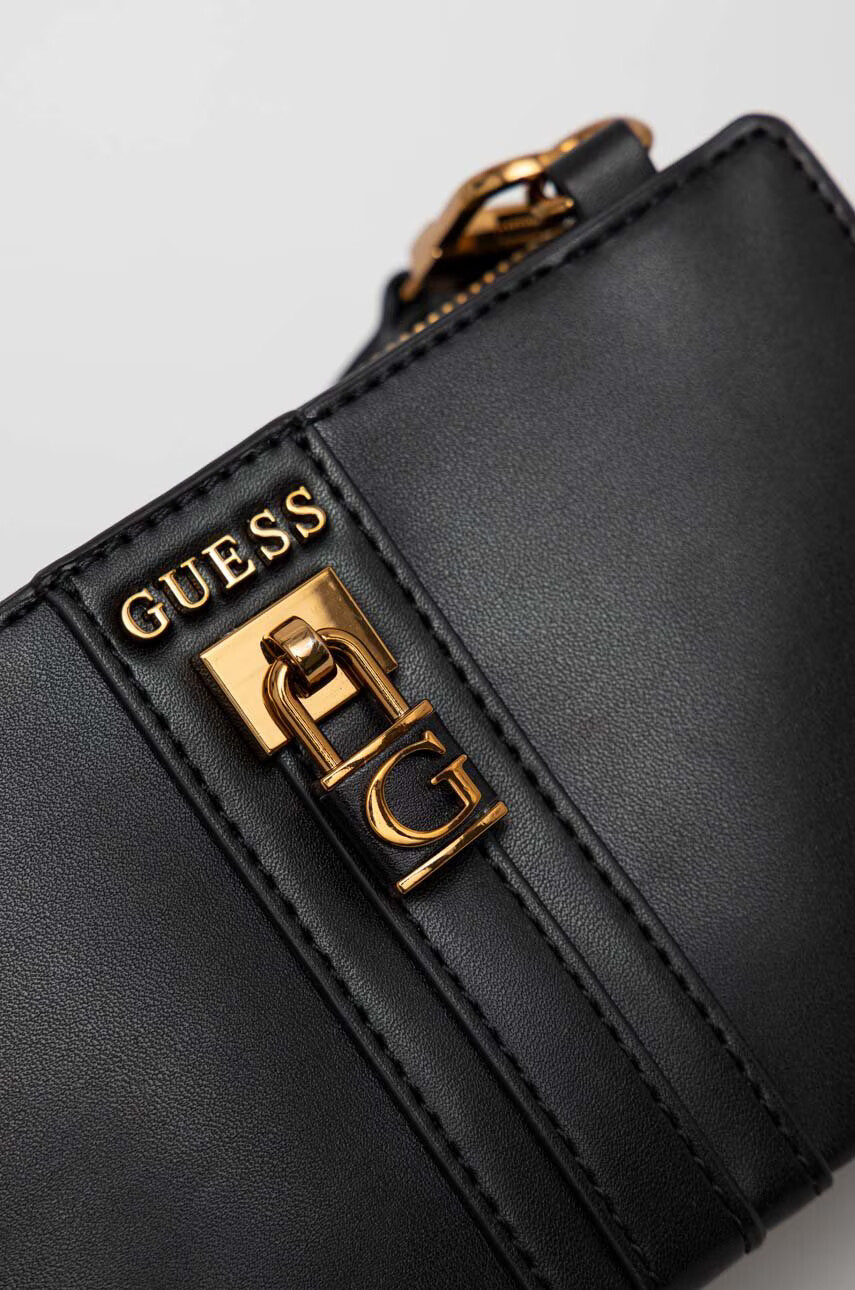 Guess Чанта в черно - Pepit.bg