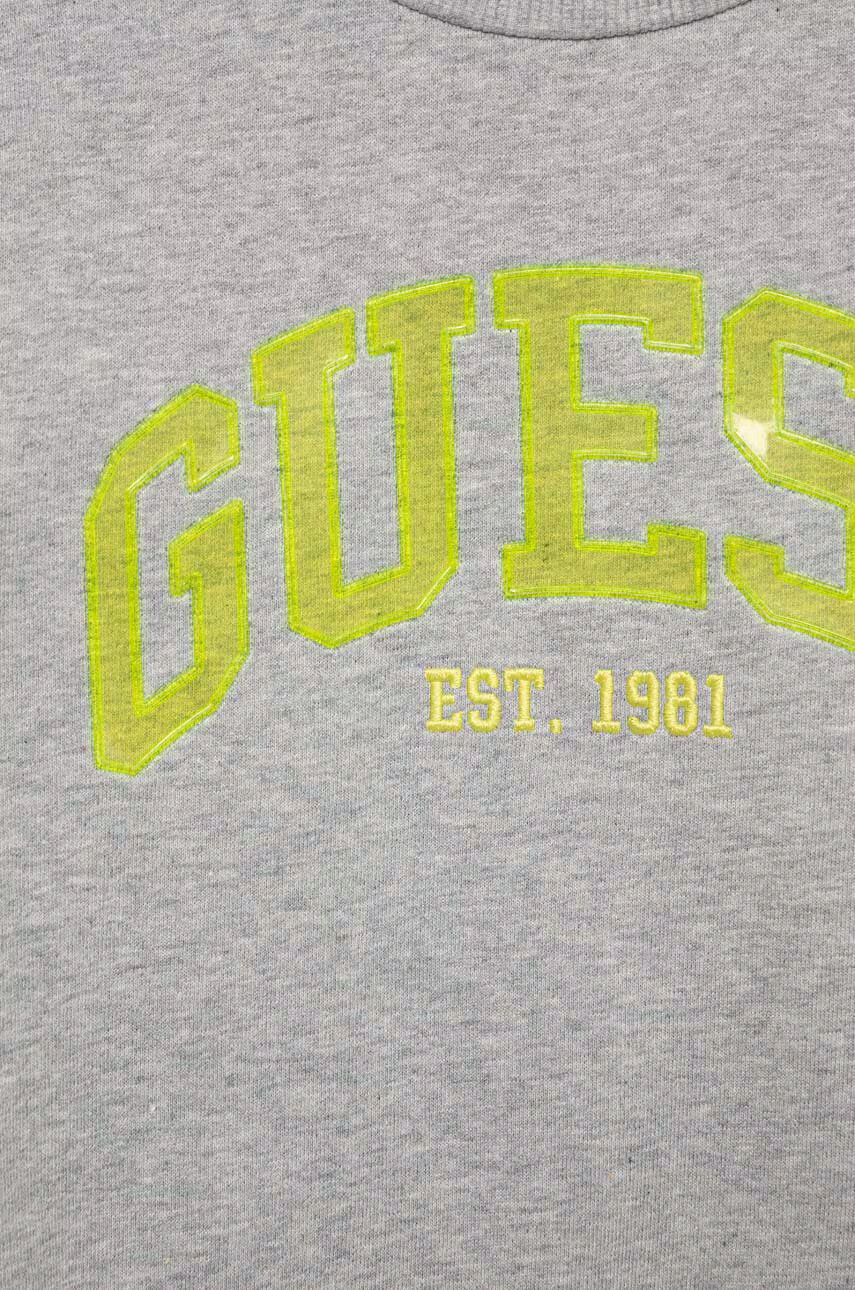 Guess Детски памучен суичър в сиво с десен - Pepit.bg