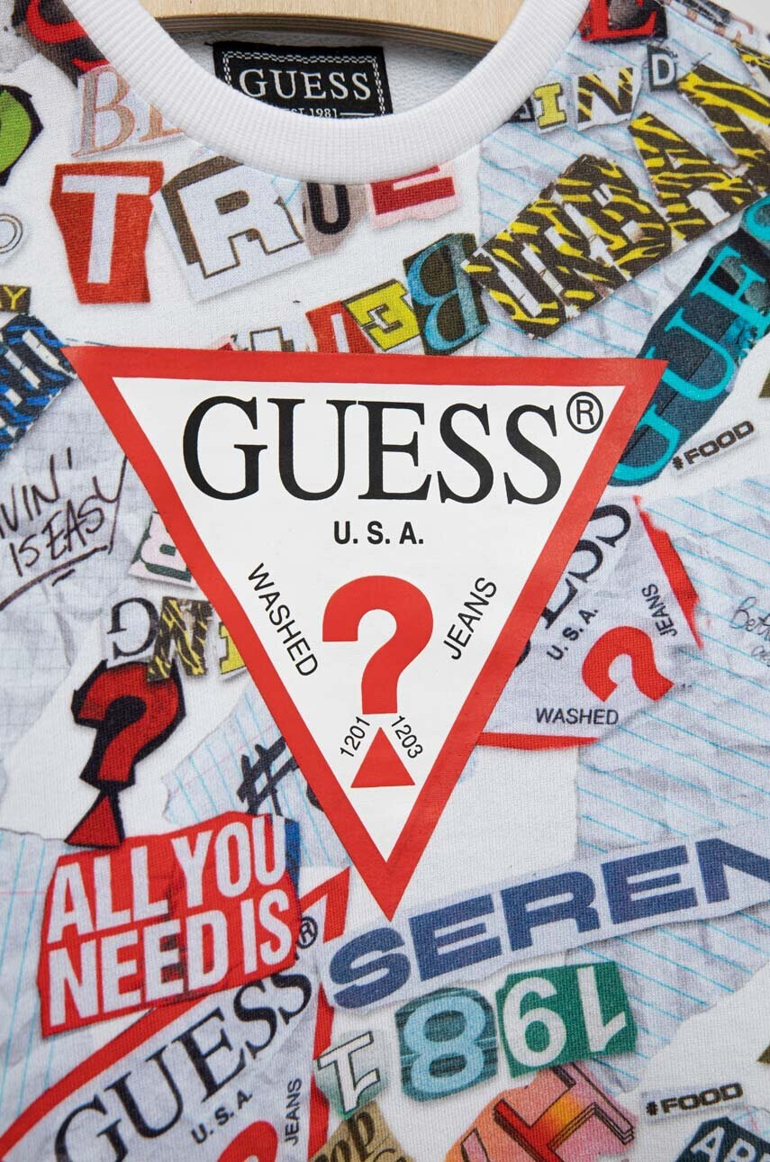 Guess Детски памучен суичър в бяло с десен - Pepit.bg