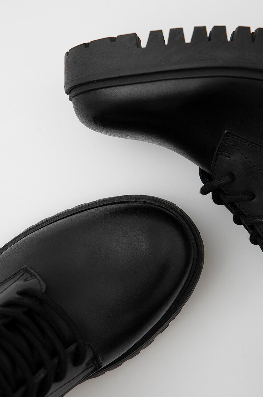 Guess Кожени кубинки Olone в черно с платформа - Pepit.bg