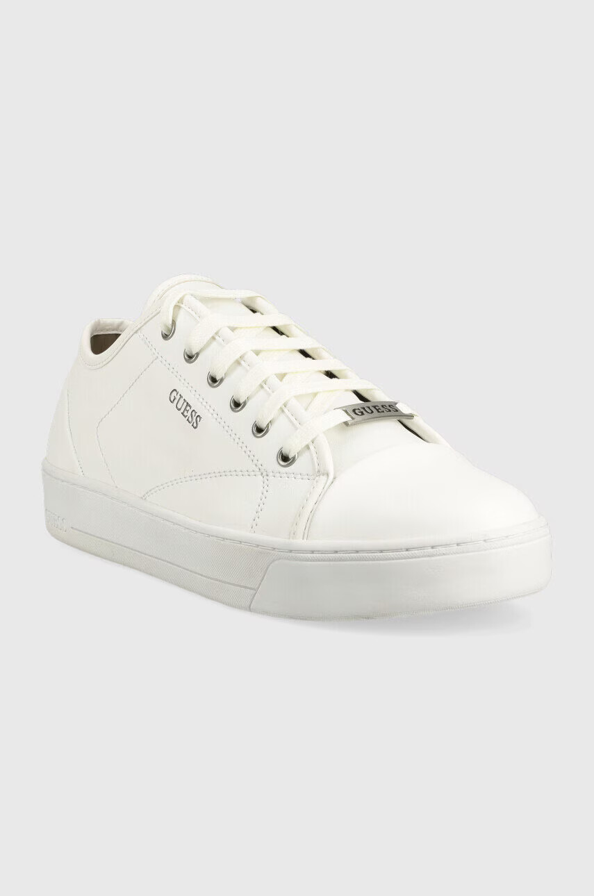 Guess Кожени маратонки Udine в бяло FM5UDI LEA12 WHITE - Pepit.bg