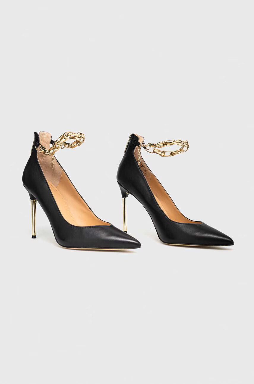 Guess Кожени обувки с висок ток Shadee в черно - Pepit.bg