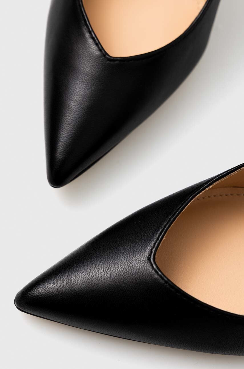 Guess Кожени обувки с висок ток Shadee в черно - Pepit.bg