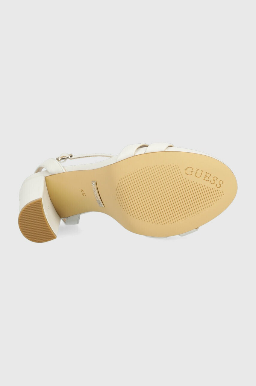 Guess Кожени сандали FYNLEE в бяло FL6FYN LEA03 - Pepit.bg