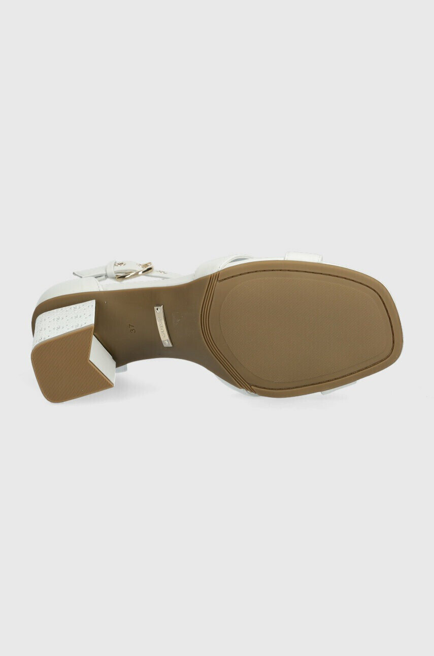 Guess Кожени сандали YANCY в бяло FL6YAN LEA03 - Pepit.bg