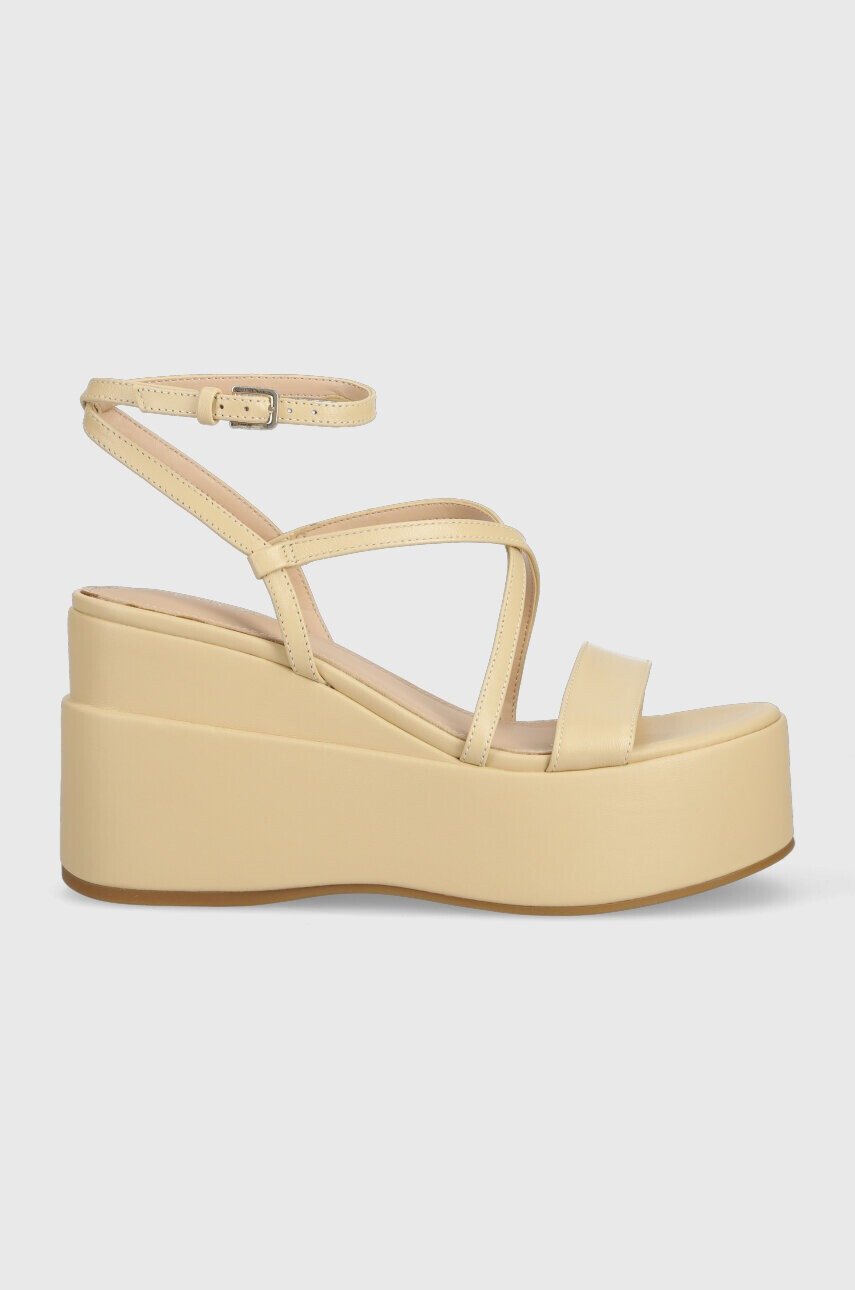 Guess Кожени сандали ZALLA в бежово FL6ZLL LEA04 - Pepit.bg