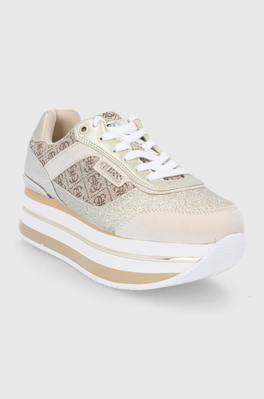 Guess Обувки в златисто с платформа - Pepit.bg
