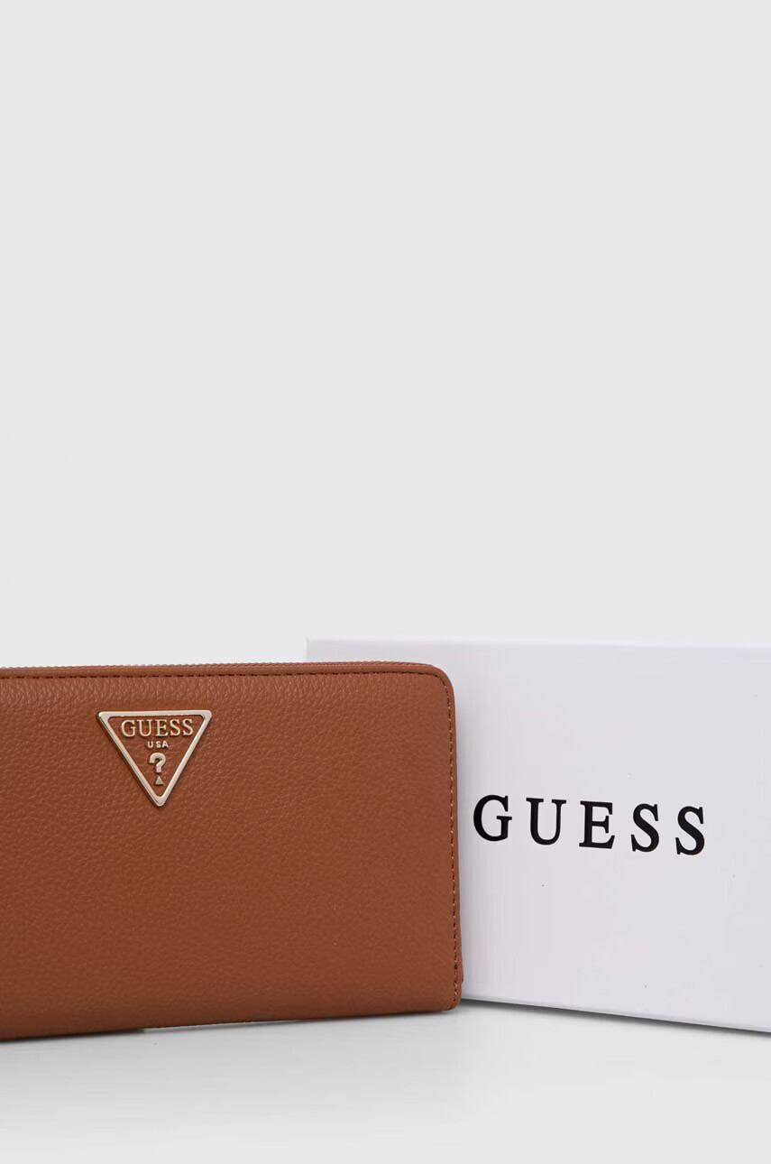 Guess Портфейл дамски в кафяво - Pepit.bg