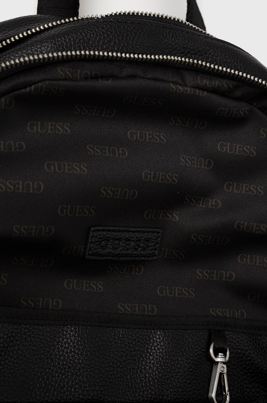 Guess Раница в черно голям размер с изчистен дизайн - Pepit.bg