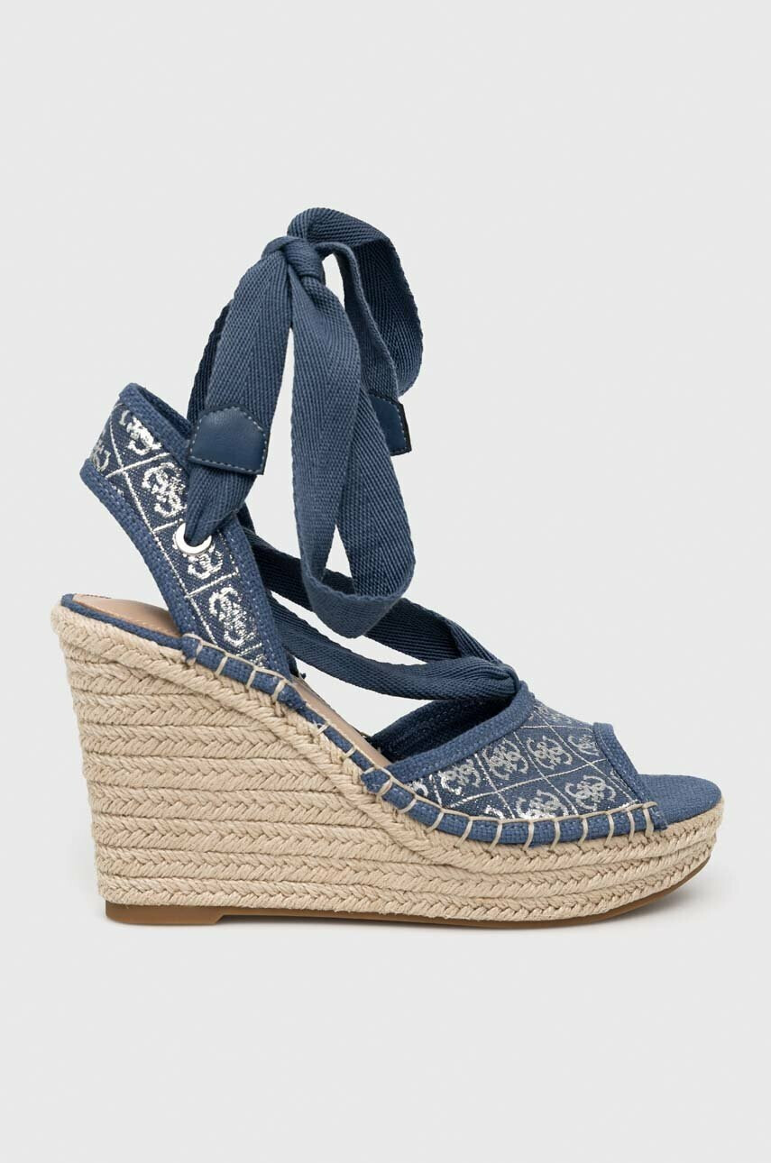 Guess Сандали HALONA В синьо със скосена платформа - Pepit.bg