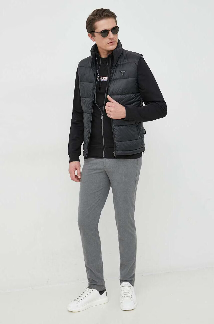 Guess Суичър в черно с изчистен дизайн - Pepit.bg