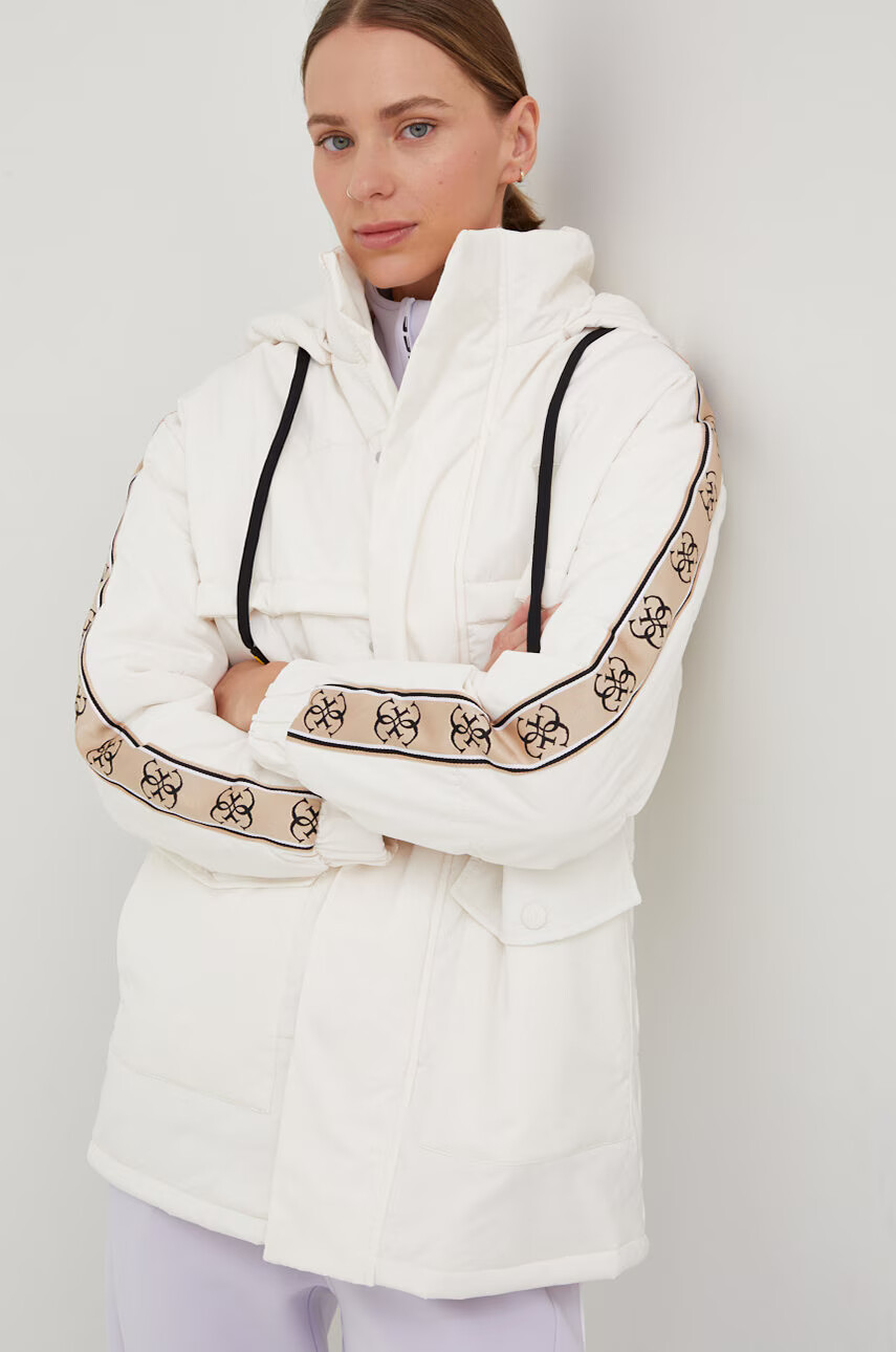 Guess Яке в бежово със зимна изолация - Pepit.bg