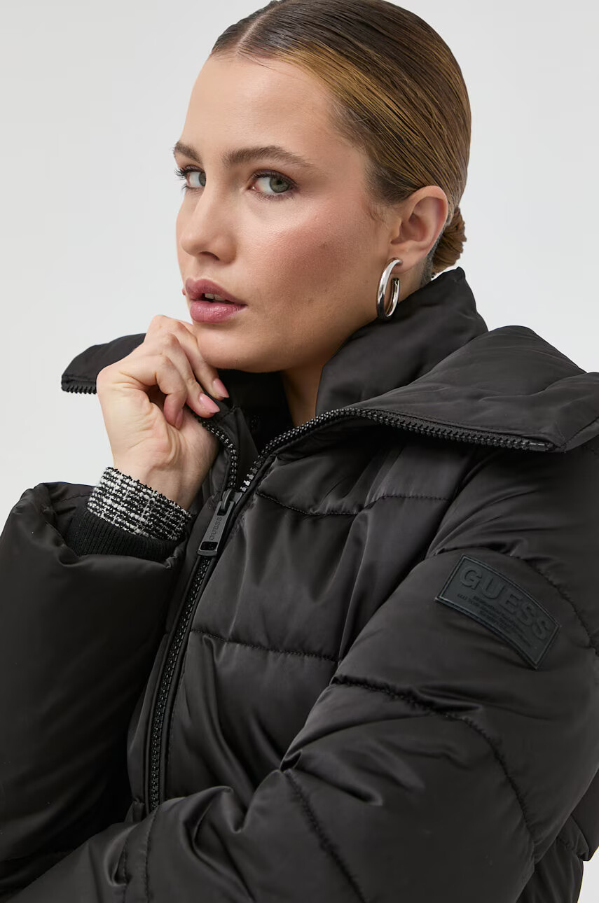 Guess Яке в черно със зимна изолация - Pepit.bg