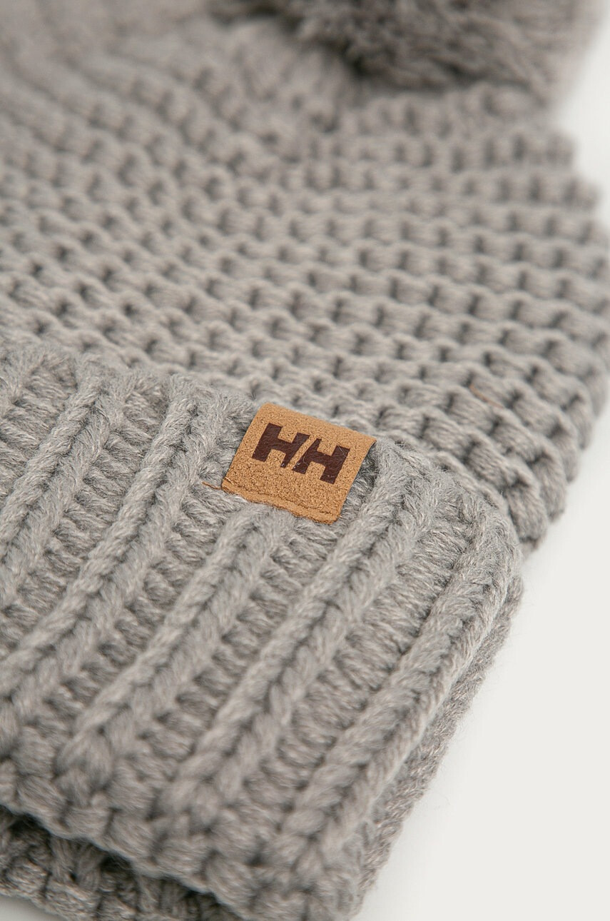 Helly Hansen Шапка Calgary Chunky в сиво от плътен трикотаж - Pepit.bg