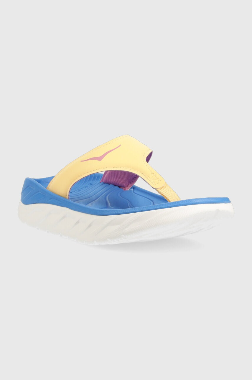 Hoka Джапанки Ora Recovery Flip в бежово с платформа - Pepit.bg