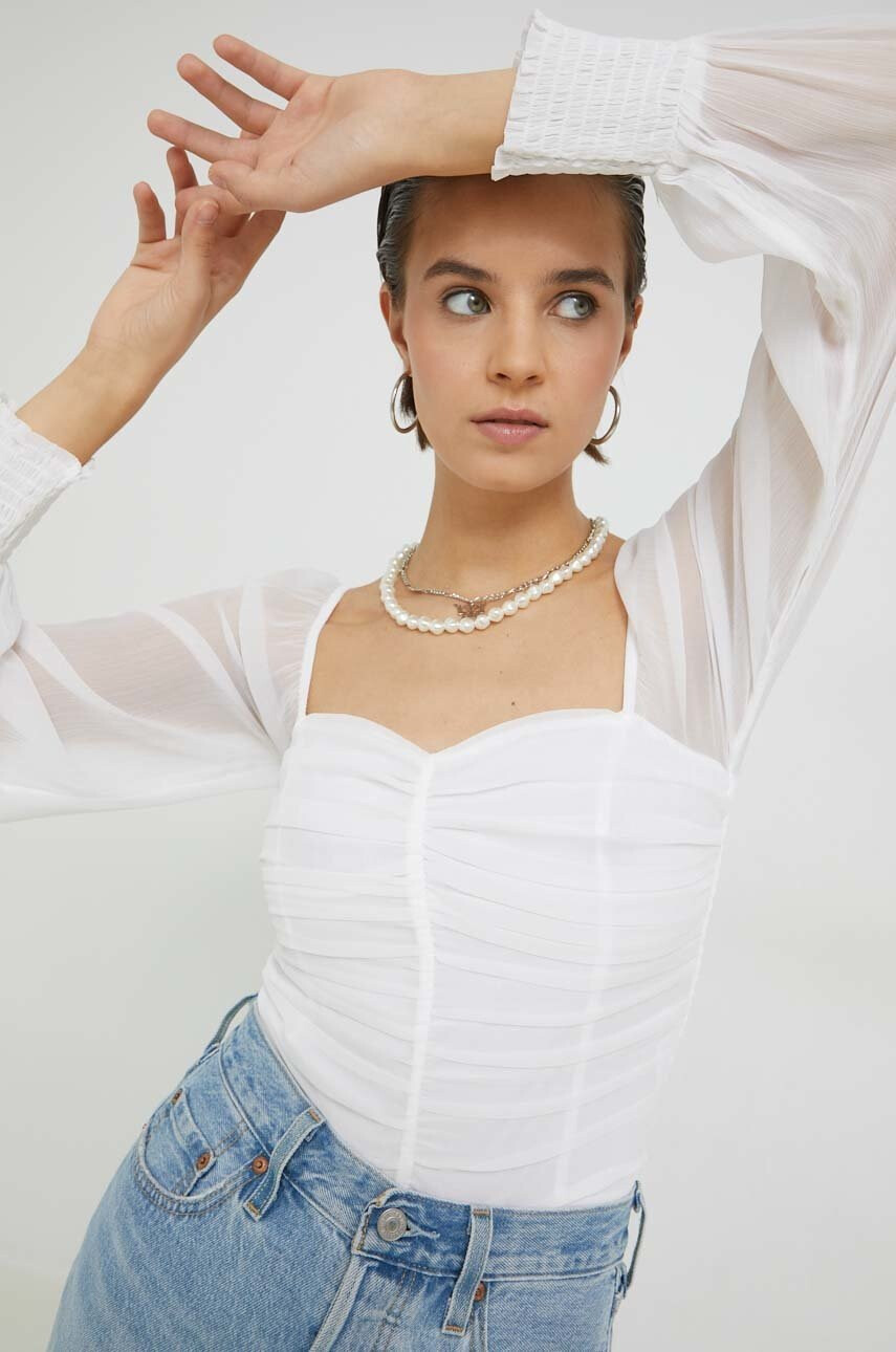 Hollister Co. Блуза в бяло с изчистен дизайн - Pepit.bg