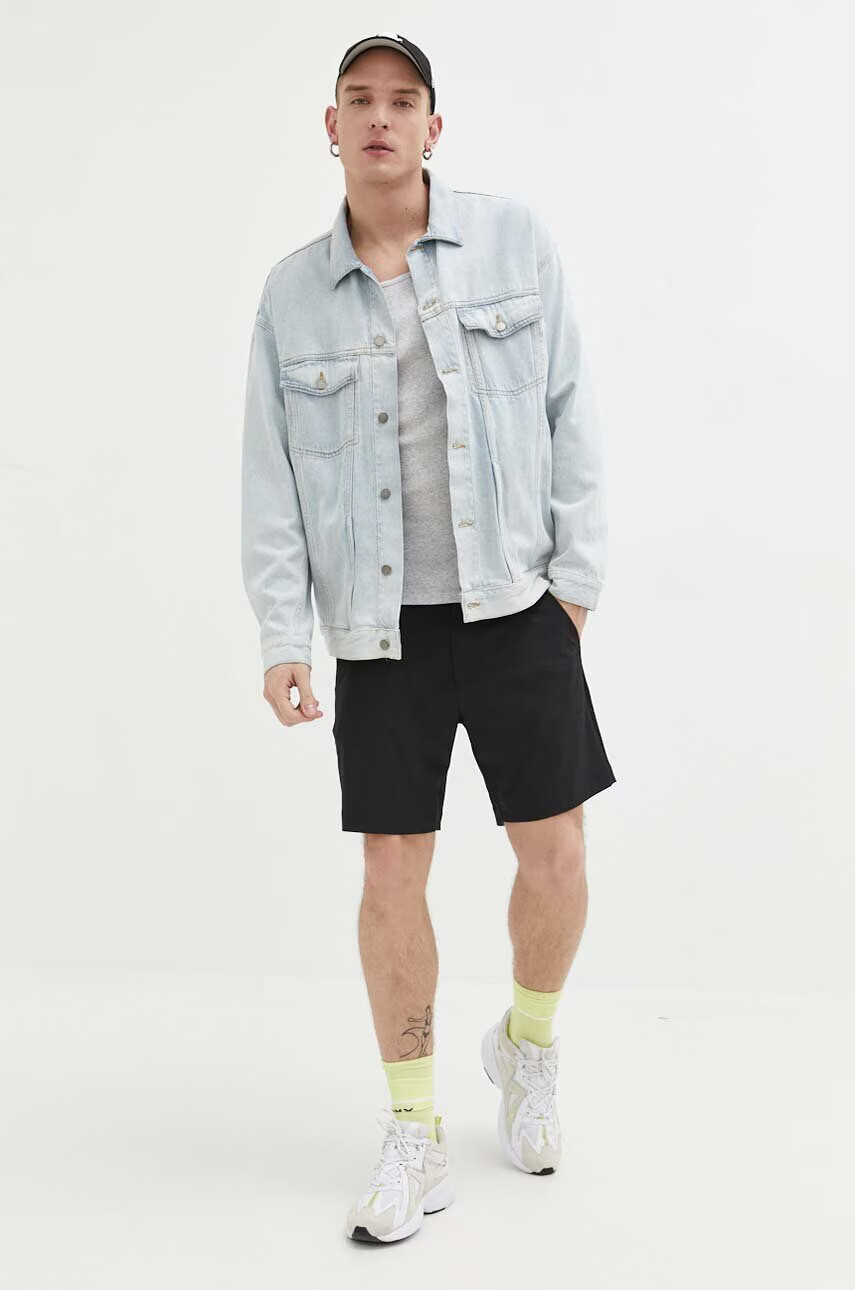 Hollister Co. Къс панталон в черно - Pepit.bg