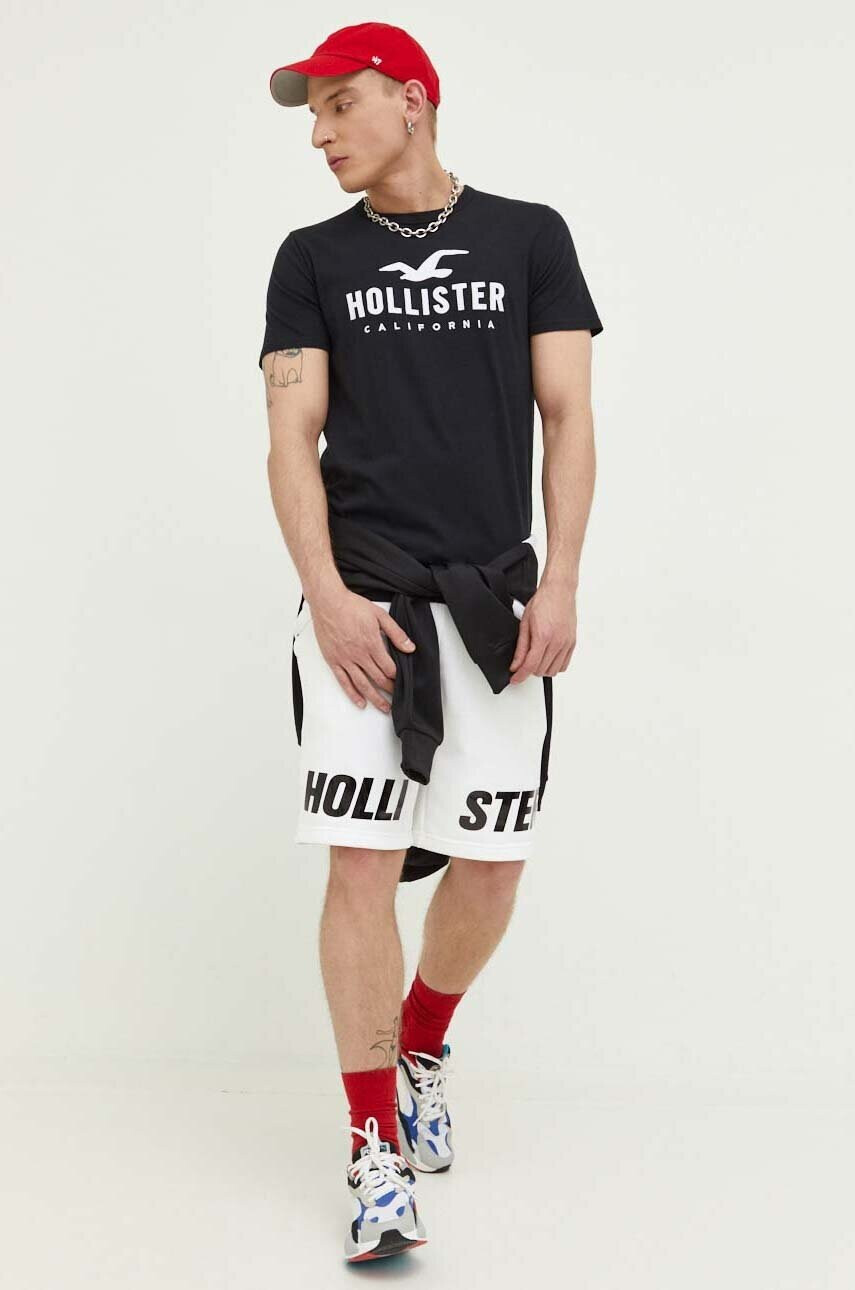 Hollister Co. Къс панталон в бяло - Pepit.bg