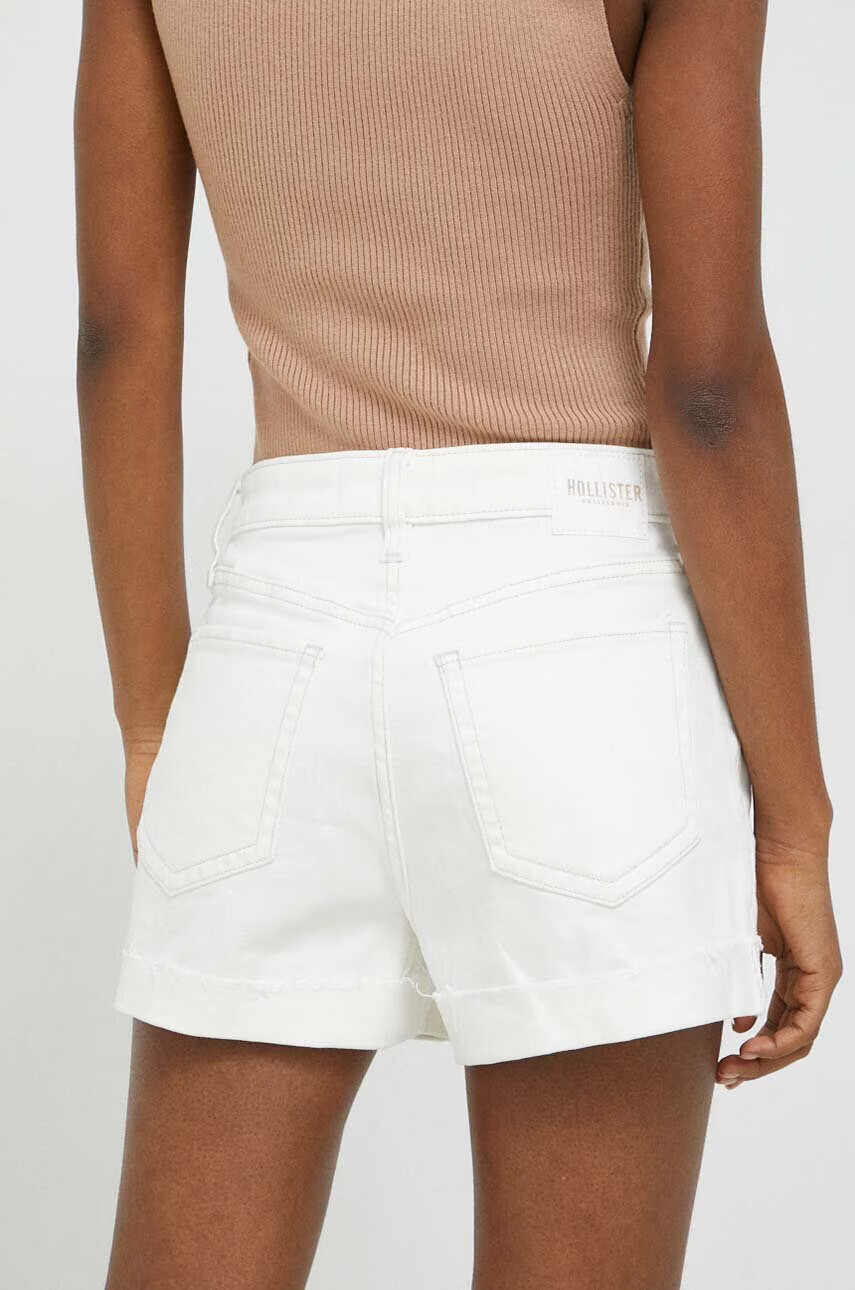 Hollister Co. Къс панталон в сиво - Pepit.bg