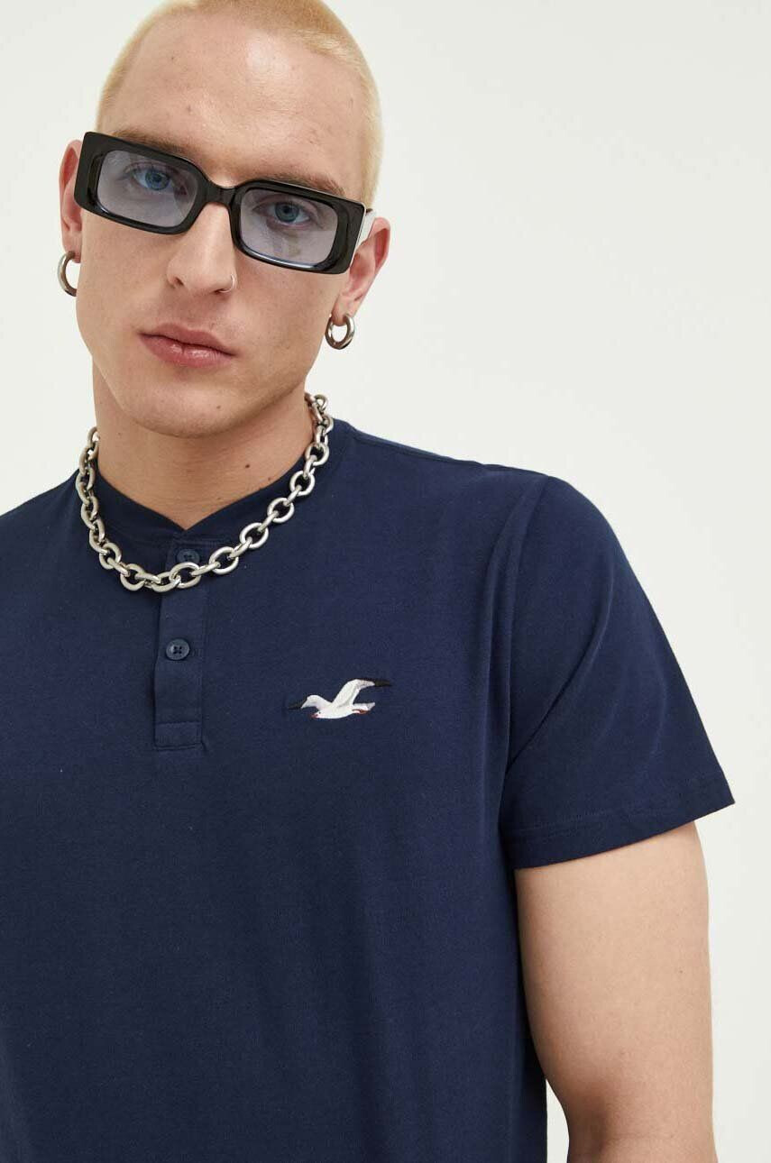 Hollister Co. Памучна тениска в бяло с десен - Pepit.bg