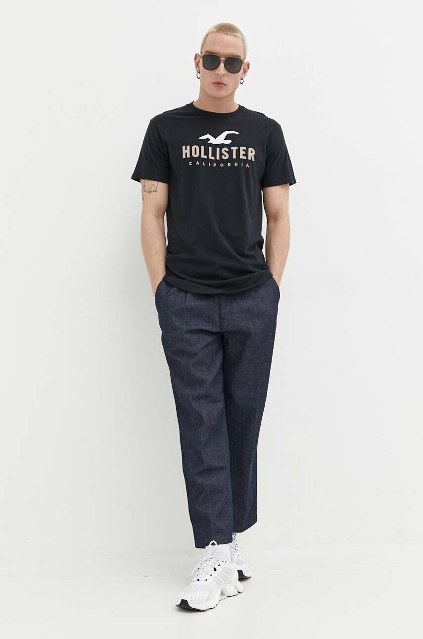 Hollister Co. Памучна тениска в черно с апликация - Pepit.bg