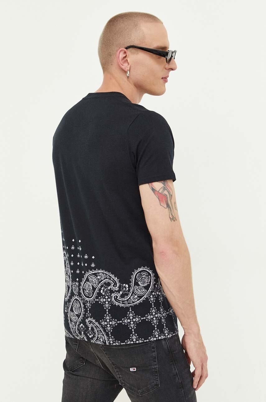 Hollister Co. Памучна тениска в черно с десен - Pepit.bg