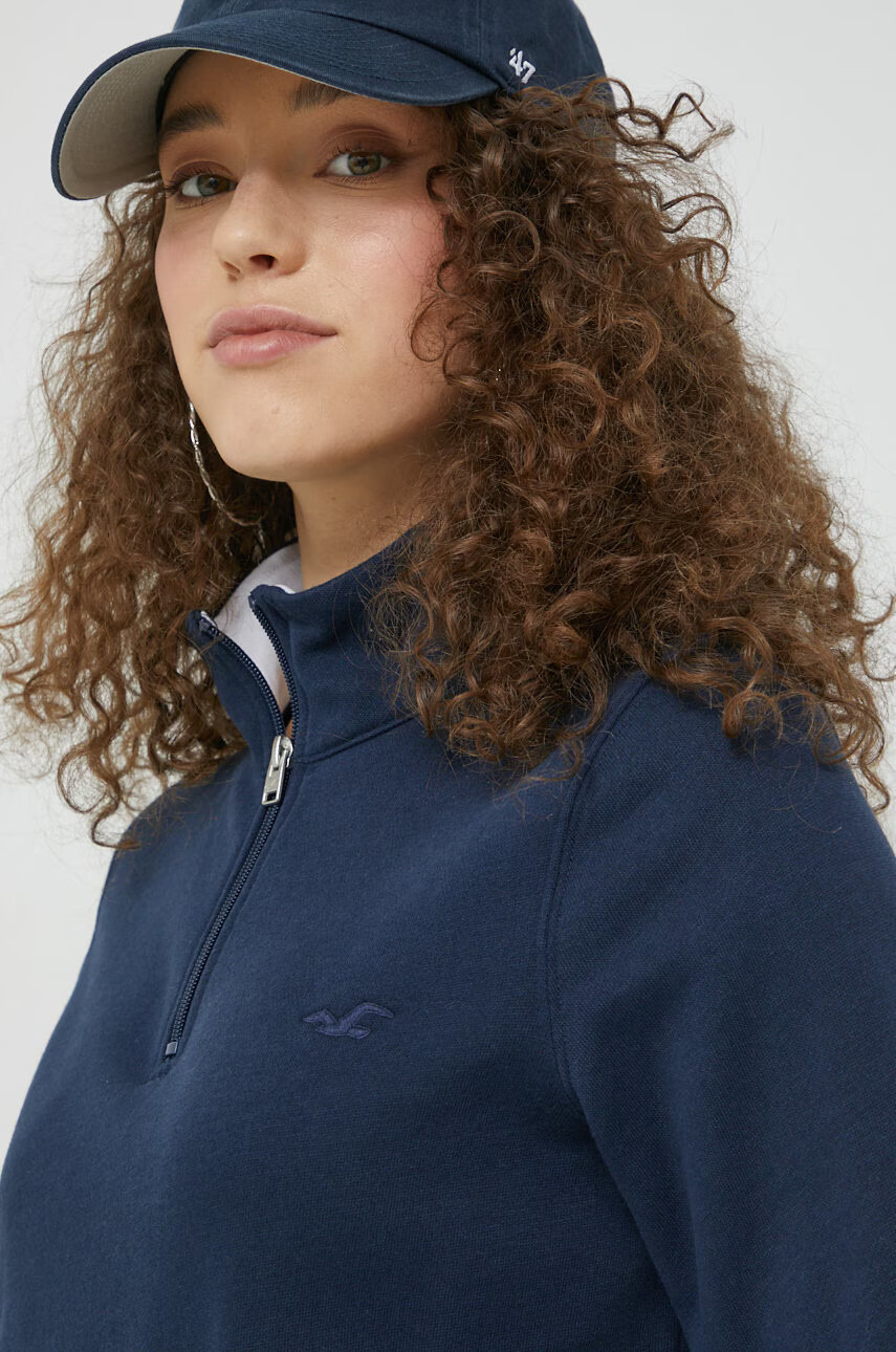 Hollister Co. Суичър в тъмносиньо с изчистен дизайн - Pepit.bg