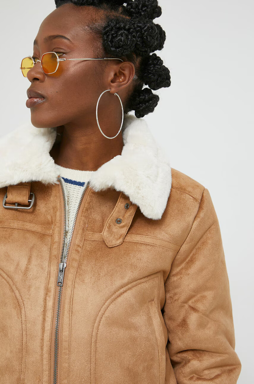 Hollister Co. Яке в кафяво с преходна изолация - Pepit.bg