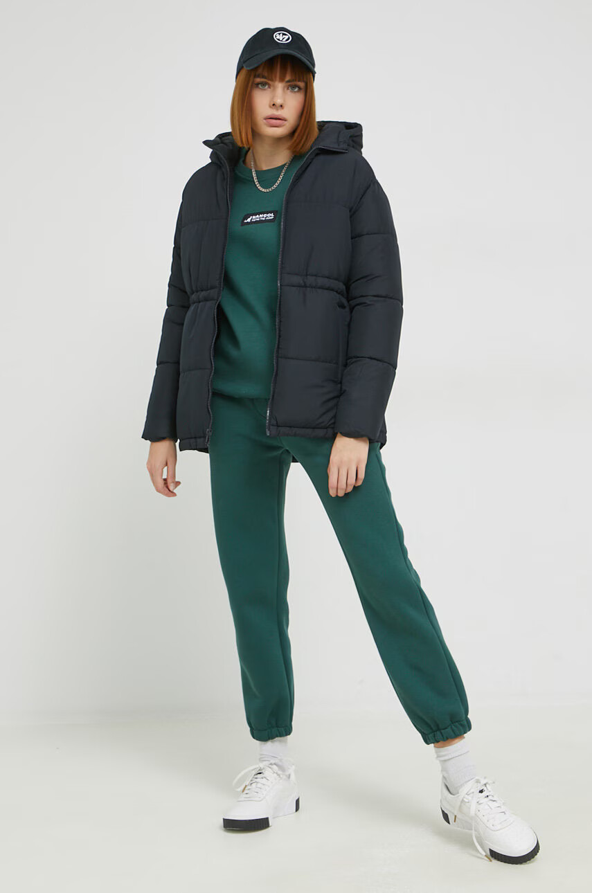 Hollister Co. Яке в черно със зимна изолация - Pepit.bg