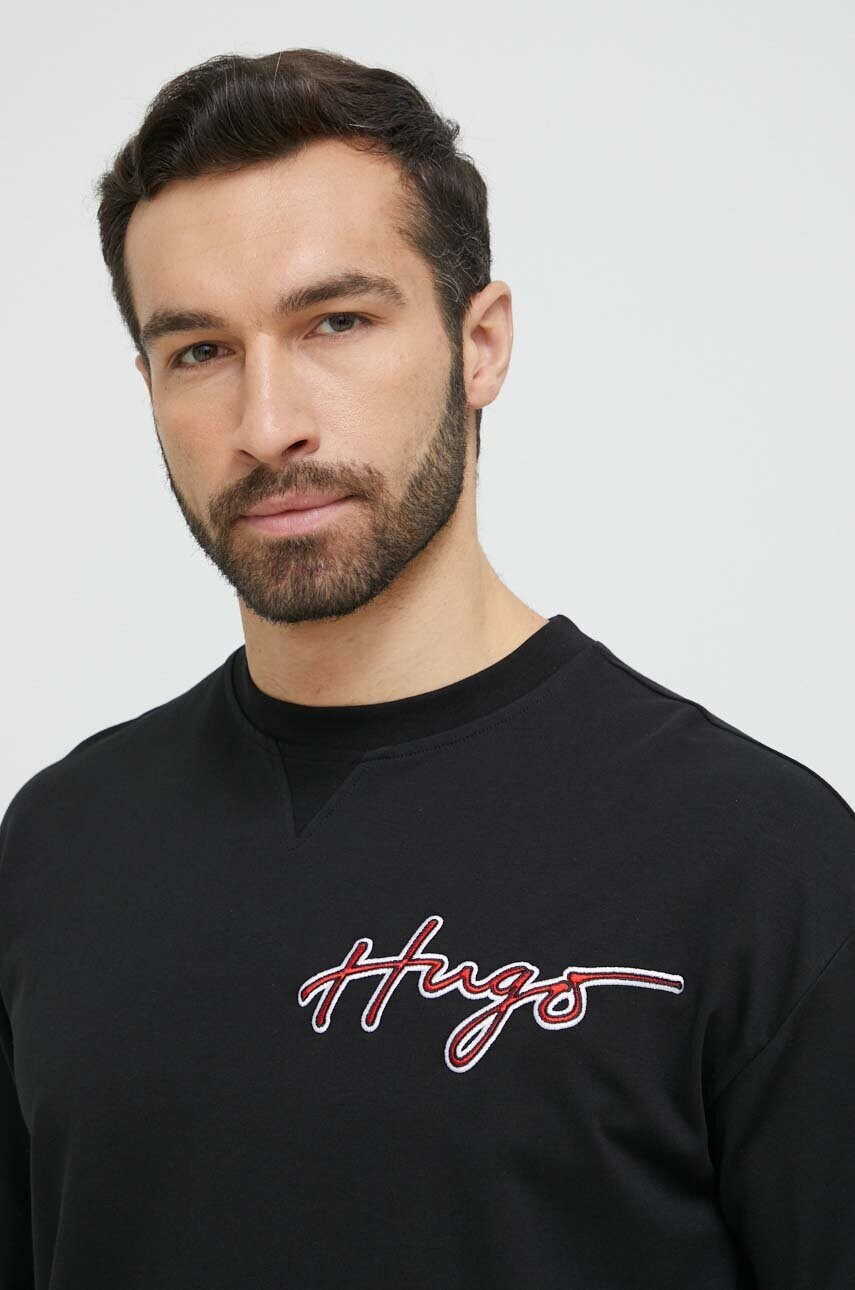 Hugo Домашен суичър в черно с апликация - Pepit.bg