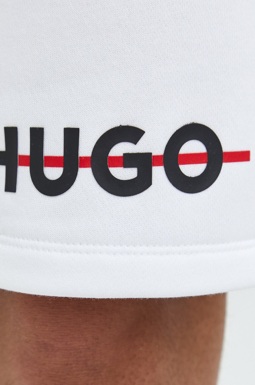 Hugo Къси панталони в бяло - Pepit.bg