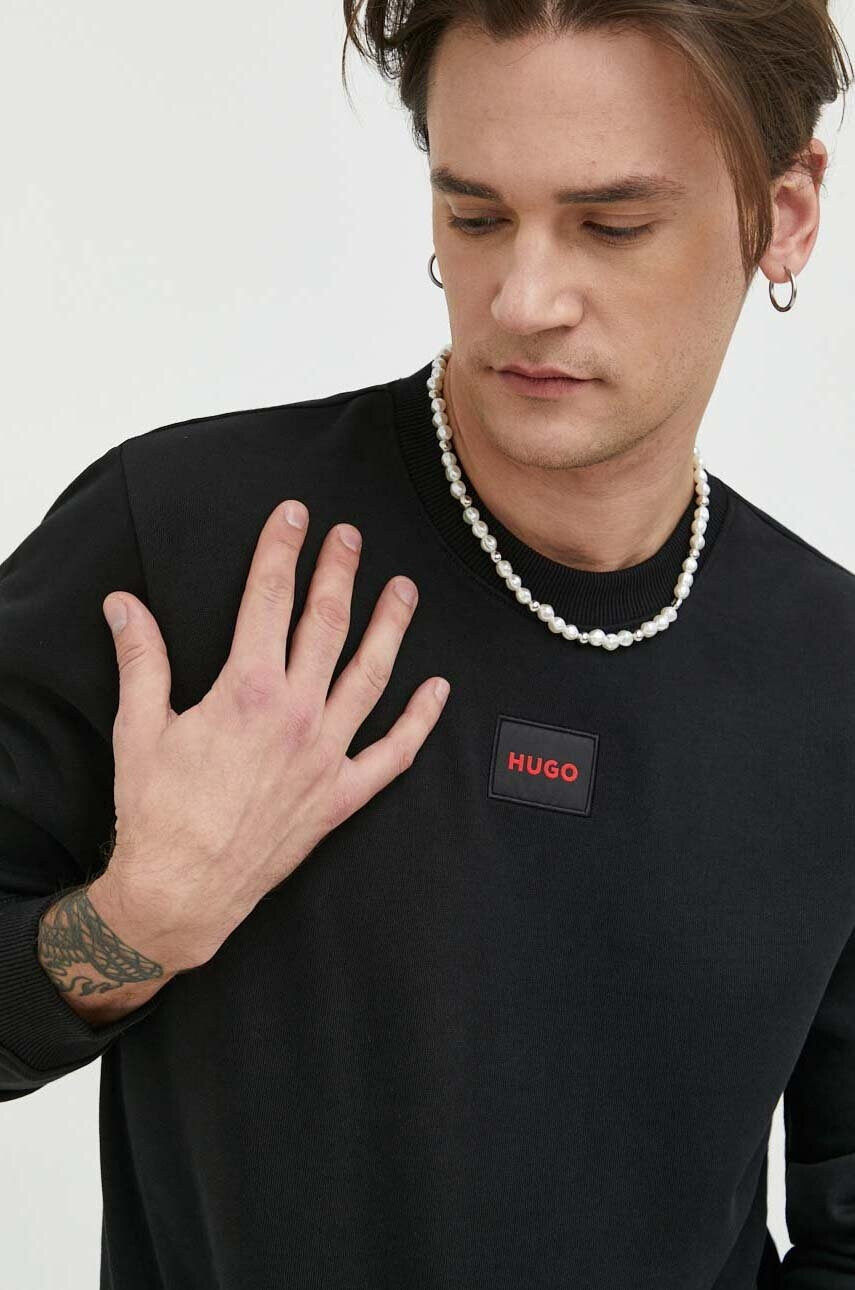 Hugo Памучен суичър в черно с апликация - Pepit.bg