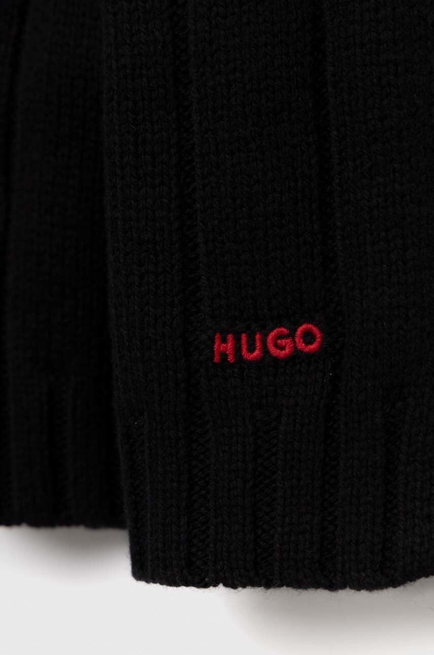 Hugo Шапка и шал с вълна - Pepit.bg