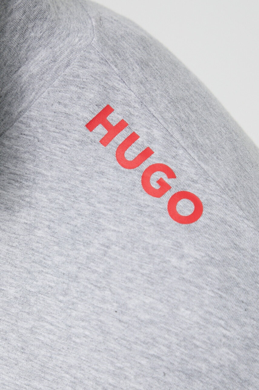 Hugo Суичър в черно с изчистен дизайн - Pepit.bg