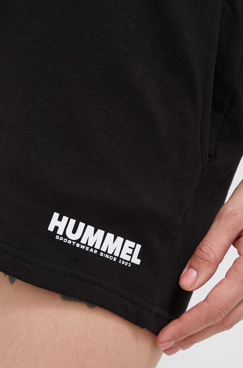 Hummel Памучен къс панталон в черно с изчистен дизайн със стандартна талия - Pepit.bg