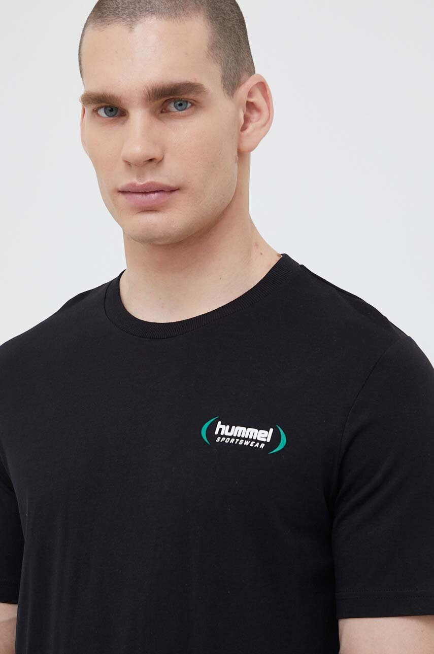 Hummel Памучна тениска в черно с изчистен дизайн - Pepit.bg