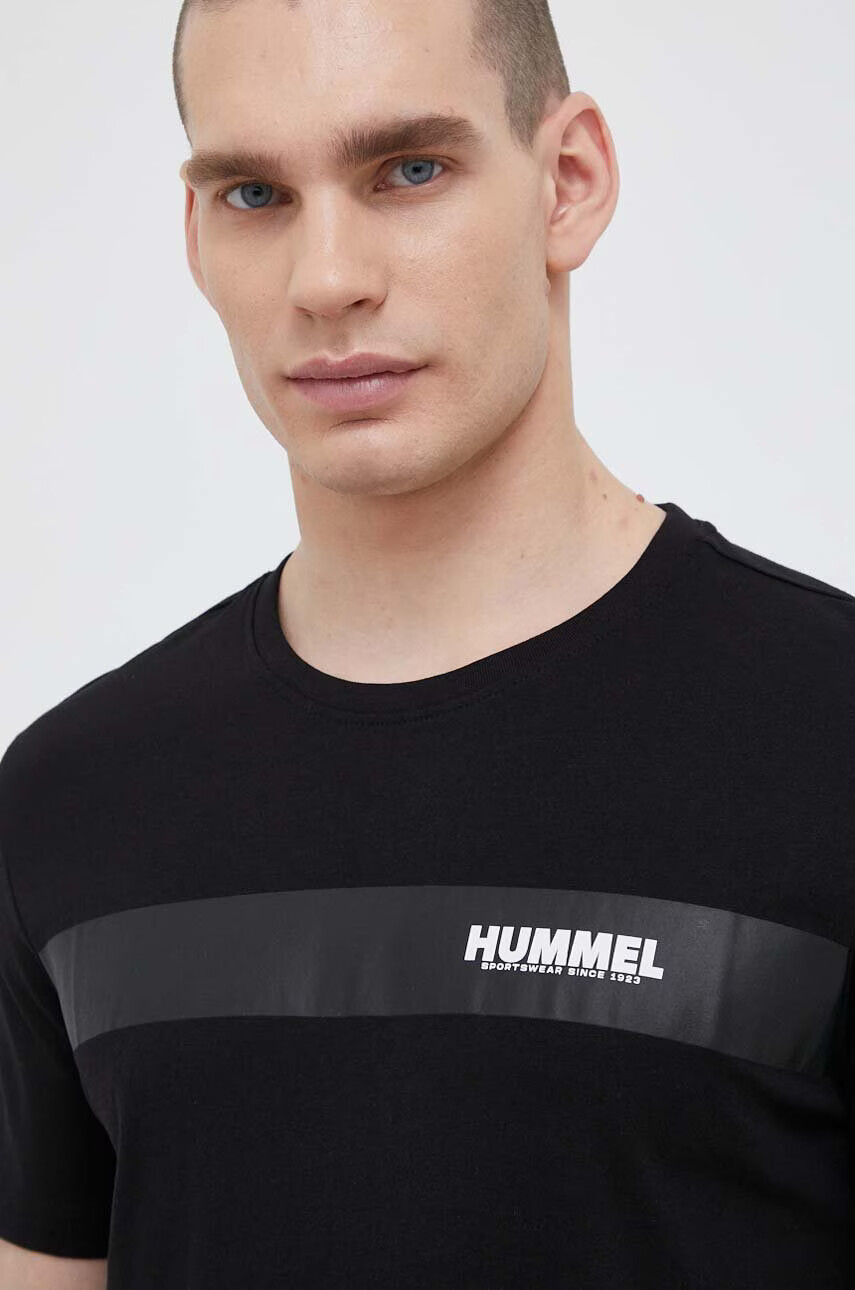Hummel Памучна тениска в черно с принт - Pepit.bg