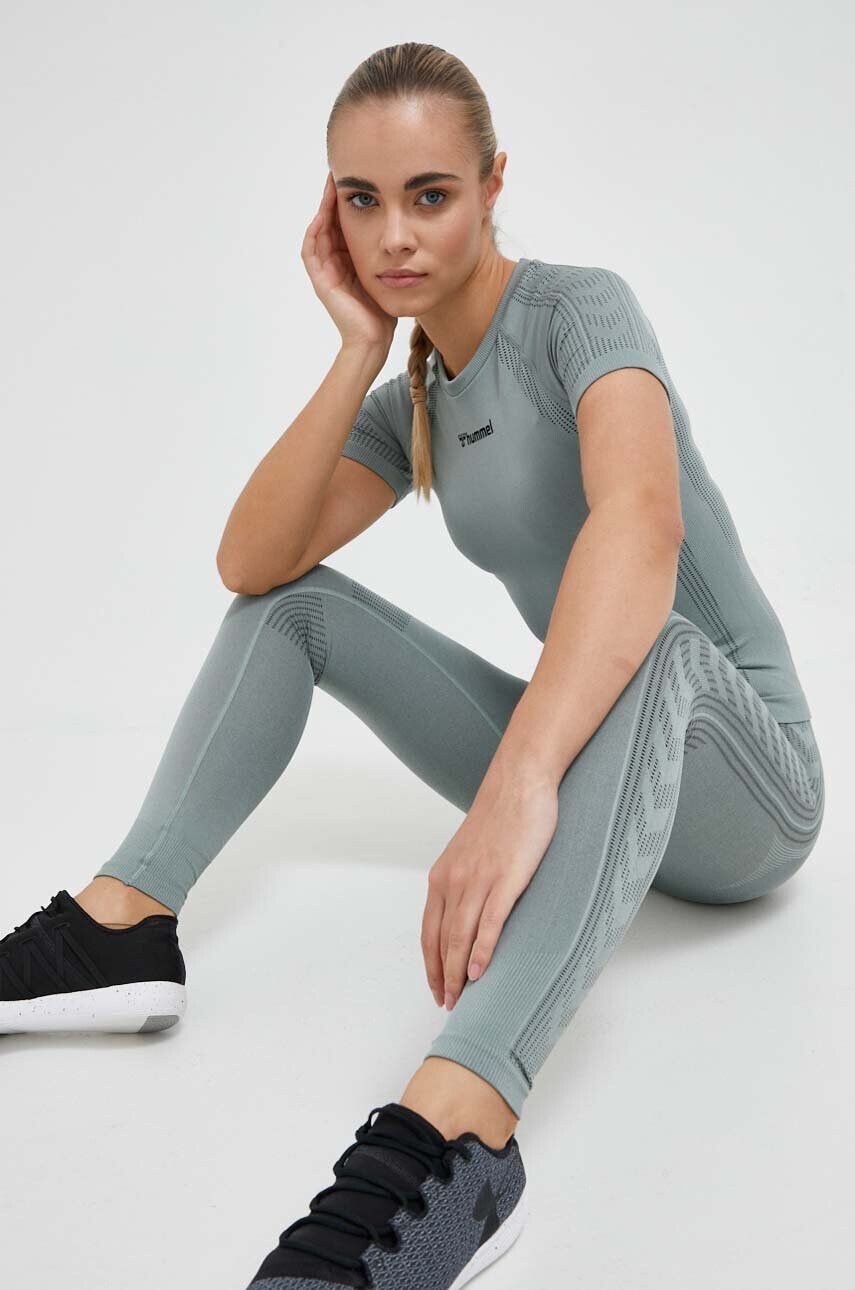 Hummel Тениска за трениране Shaping в зелено - Pepit.bg