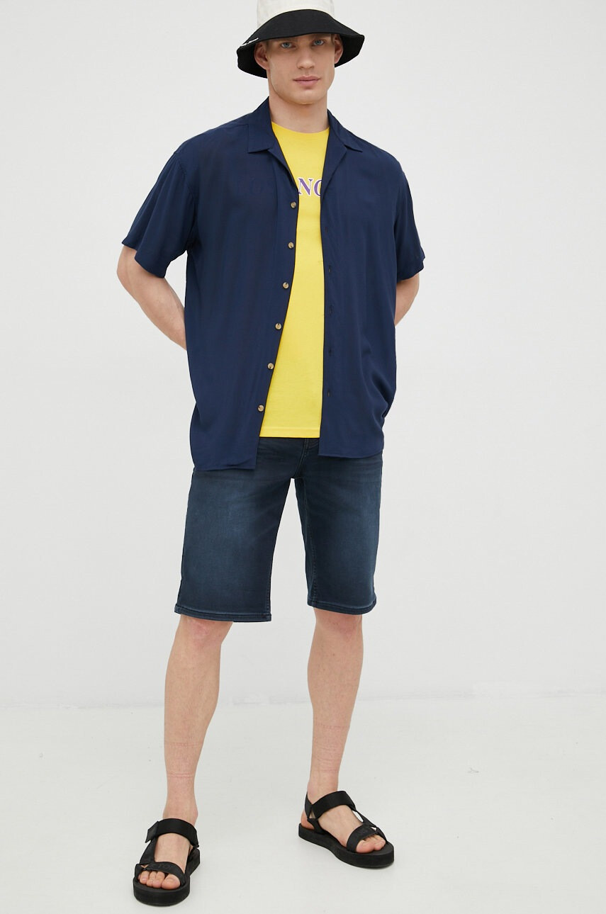 Jack & Jones Памучна тениска в жълто с принт - Pepit.bg