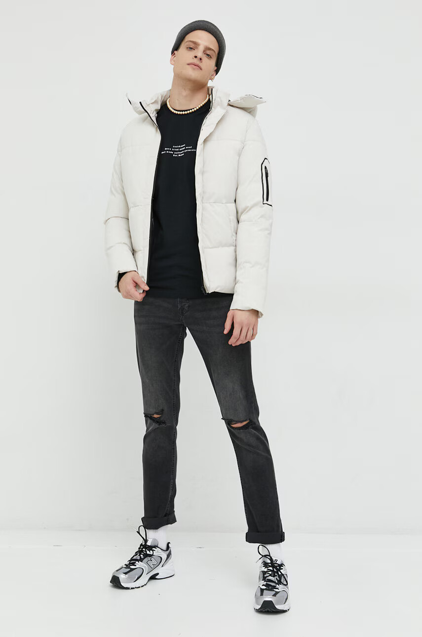 Jack & Jones Памучна тениска в черно с десен - Pepit.bg