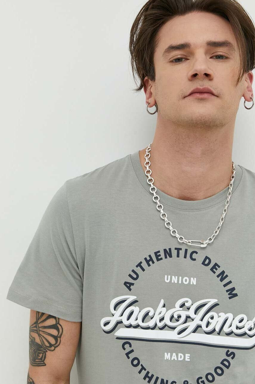 Jack & Jones Памучна тениска JJSTAR в зелено с принт - Pepit.bg