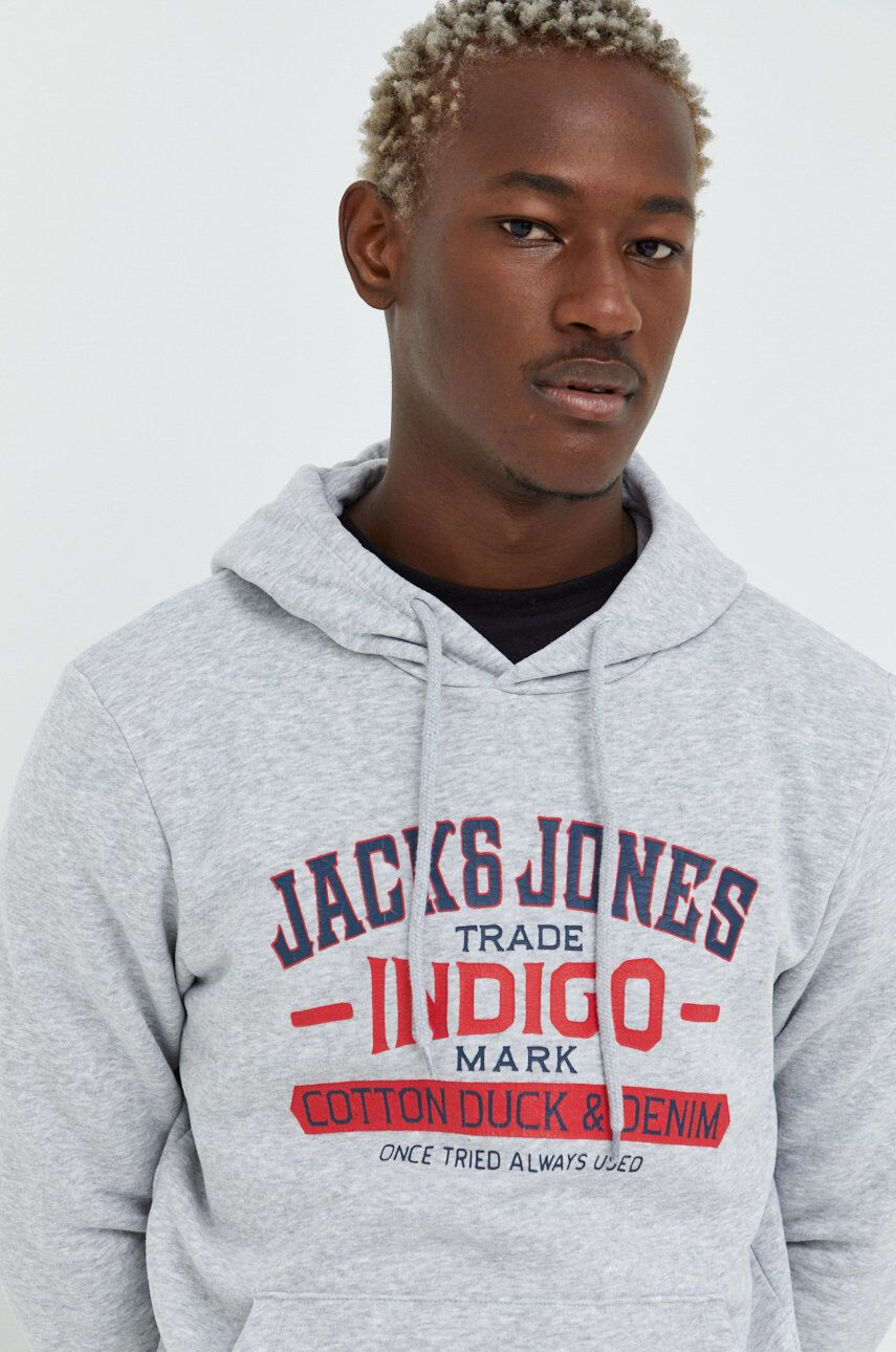 Jack & Jones Суичър в кафяво с качулка с принт - Pepit.bg