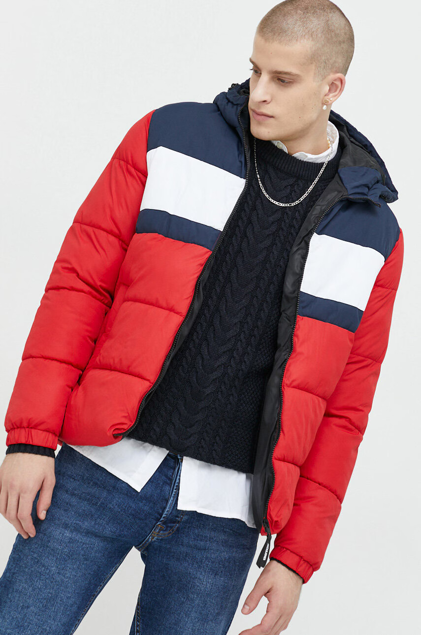Jack & Jones Яке в червено със зимна изолация - Pepit.bg